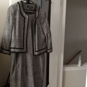 Kasper 2 piece suit